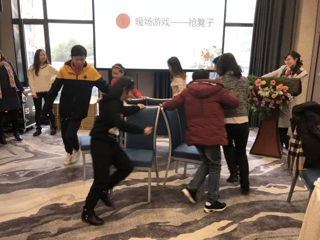 集思仪器年会&ldquo;抢凳子&rdquo;游戏现场