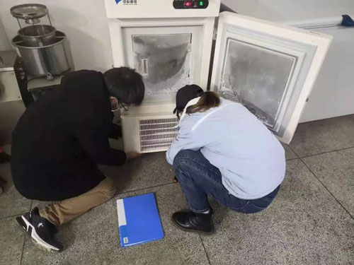集思仪器&中科都菱低温冰箱 武汉伯瑞恒医药